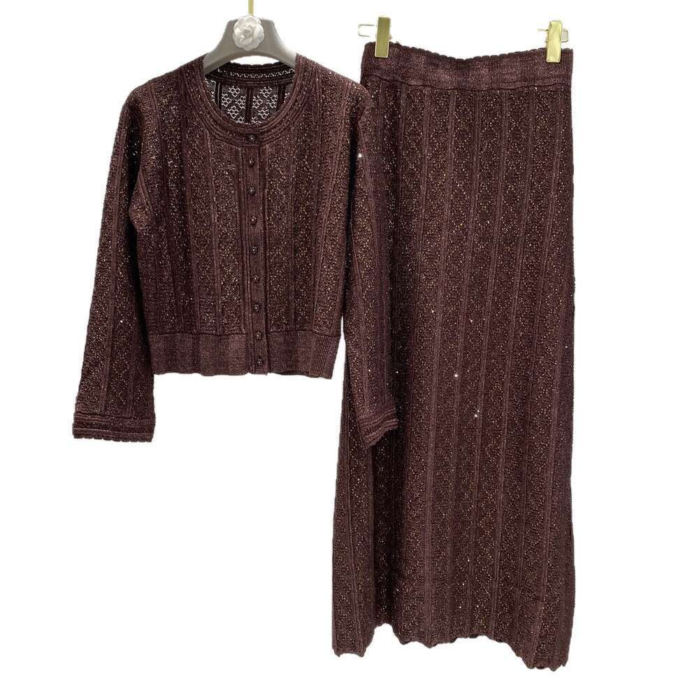 Designer's x1 high-quality rhinestone hollowed out details women's clothing 2026 A1 spring/summer thin edition