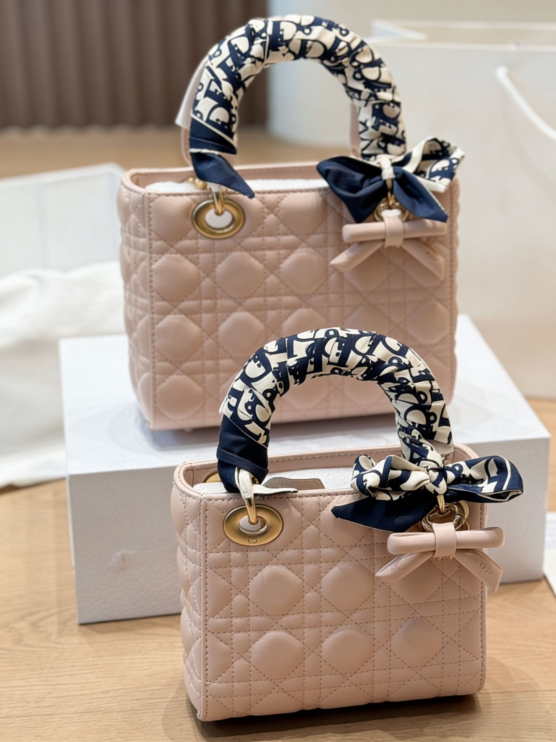 2025 Trendy Quilted Lambskin Handbag Women Luxury Tote Crossbody Purse with Scarf Wrapped Handle Gold Letter Charms Designer Style Shoulder Bag for Daily & Party