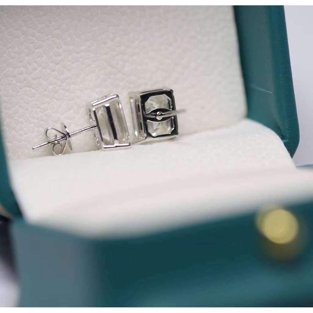 Baguette D Color VVS 14K White Yellow Rose Gold OEM MOD 3Ct Emerald Shape Moissanite Diamond Earring For Women An