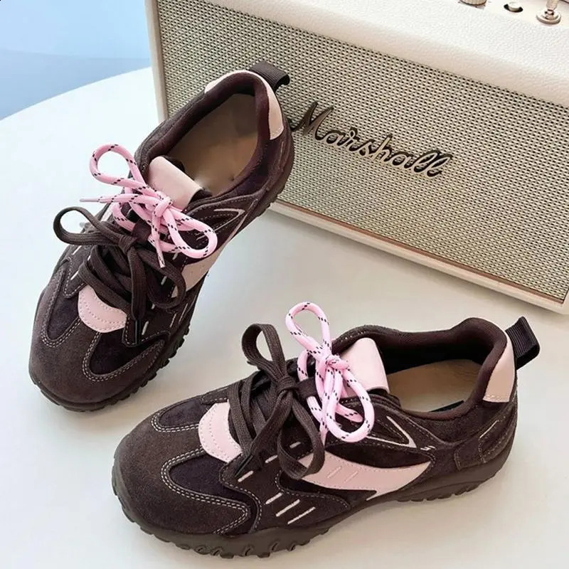 Women Flat Sports Shoes Autumn Round Toe Soft Sole Anti-slip Wear-resistant Low-top Single Shoe Fashion Casual Sneakers 260317