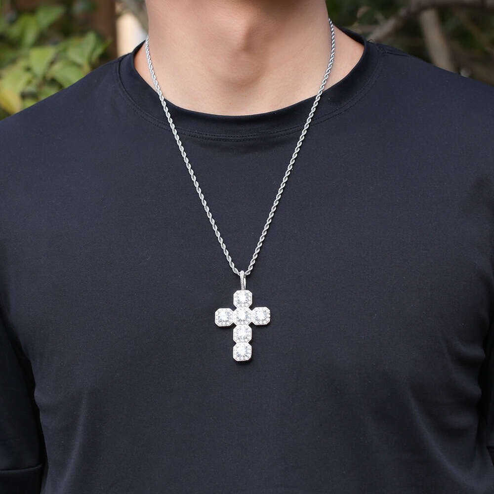 Vintage Hip-Hop Ice with VVS moissanite Cross Pure silver Inlaid Moissanite Unisex Pendant Necklace Trendy Summer Clavicle Chain Wholesale - view 3