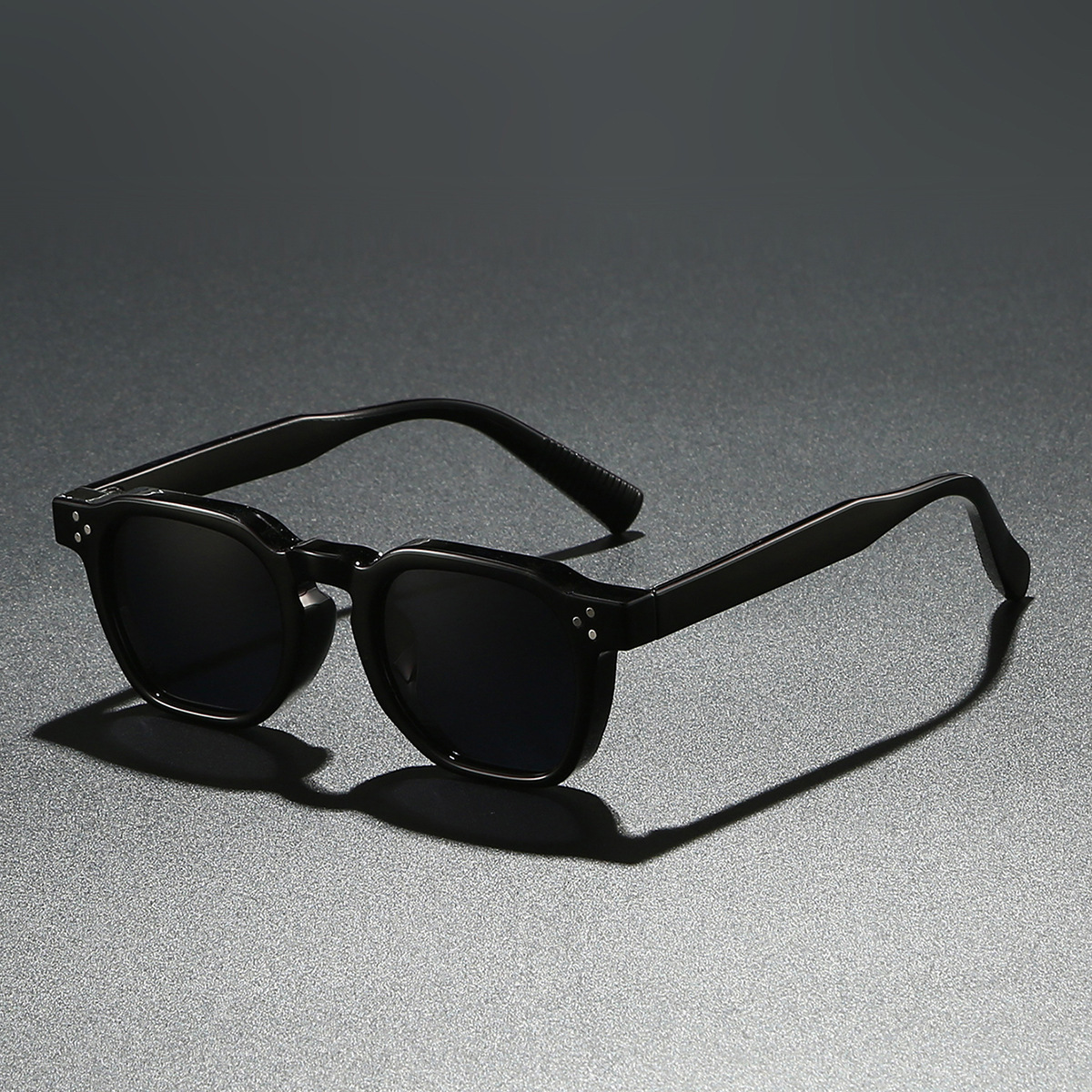 Designer Luxury Brand 2026 New Cross-border Square Frame Polarized Sunglasses Fashion Men's And Women's Rivet Sunglasses Outdoor Sports Sung - view 7