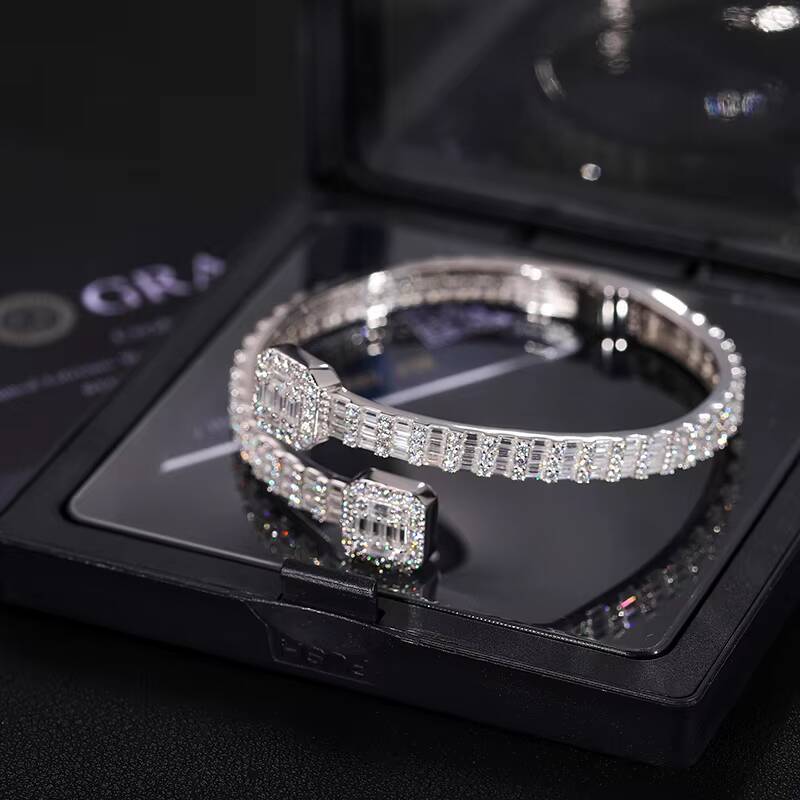 Drop Shipping Hip Hop Jewelry Gold Plated 925 Sterling Silver VVS Baguette Diamond Iced Out Love Cuff Bangle Bracelet for Women