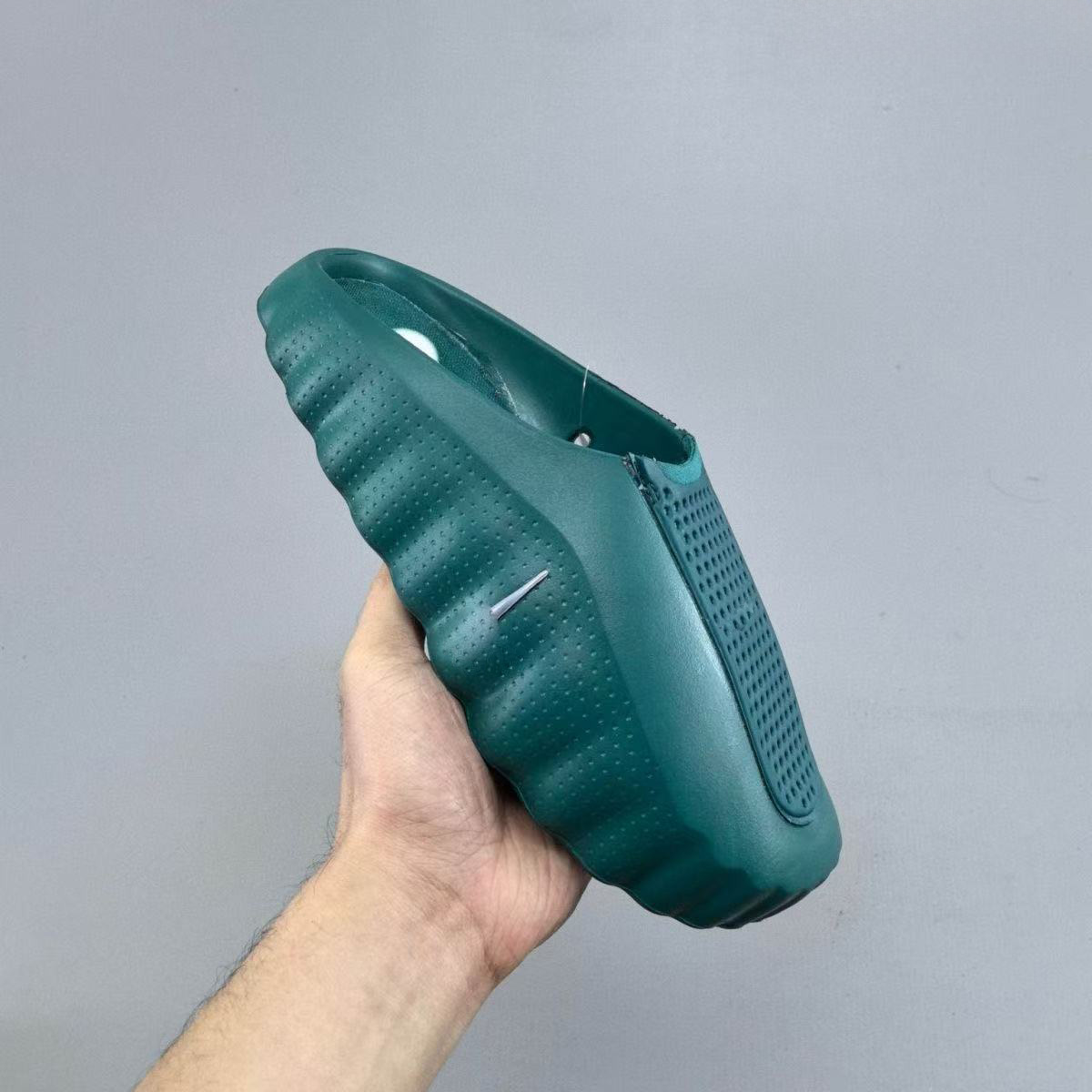 2026 Drand new Geode Teal Mind series 01 is designed for men and women, comfortable slippers, blue-black, emerald green, sun red, light bone color, black chrome