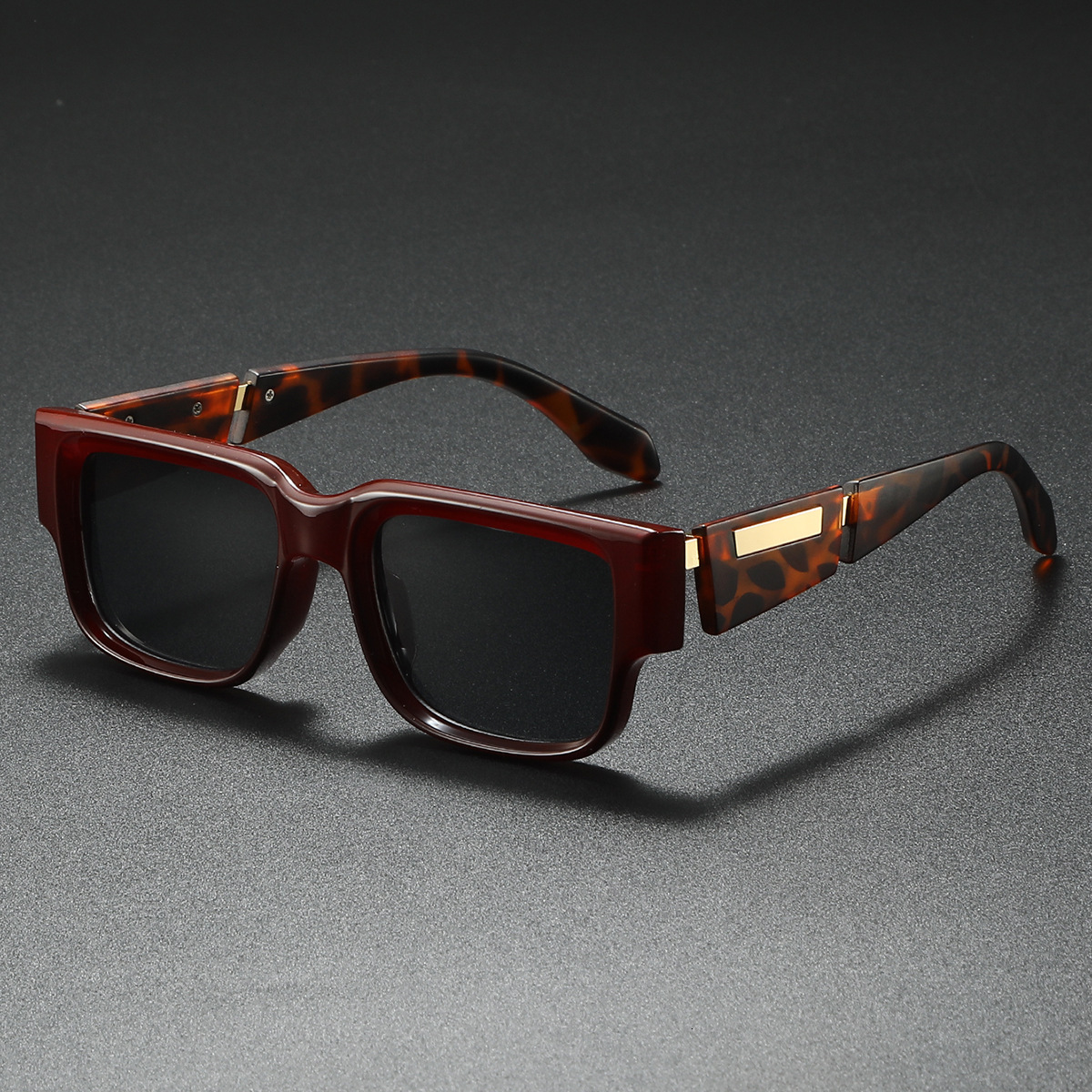Designer Luxury Brand 2026 New Fashionable Gray Blue Square Thick Frame Sunglasses Anti UV Retro Outdoor Sports Sunglasses Simple Large Frame Slim Fac
