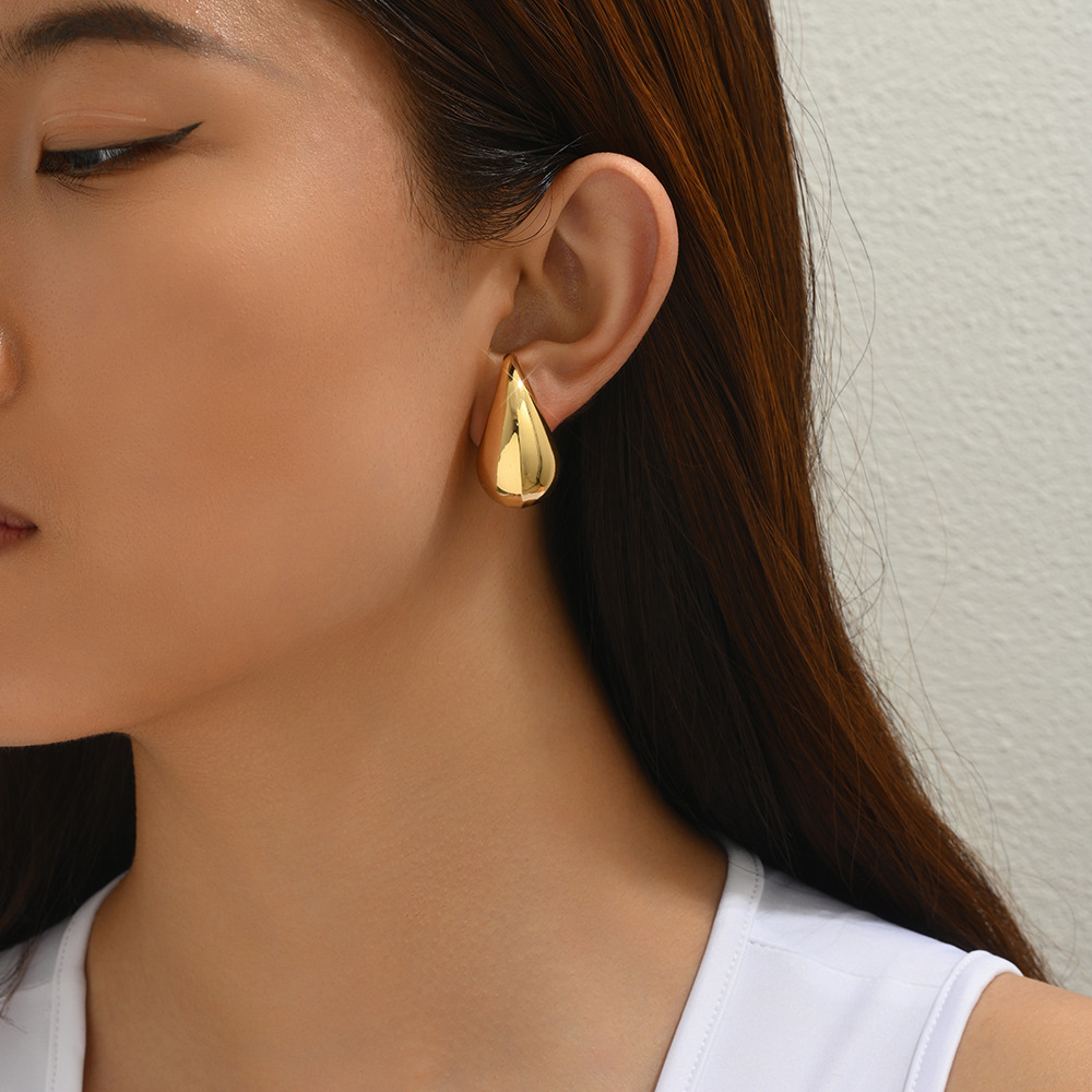 Designer Chunky Teardrop Hoop Earrings 18K Gold/Silver Tone Water Drop Curved Stud Earrings Hypoallergenic Stainless Steel Trendy Statement Earrings f