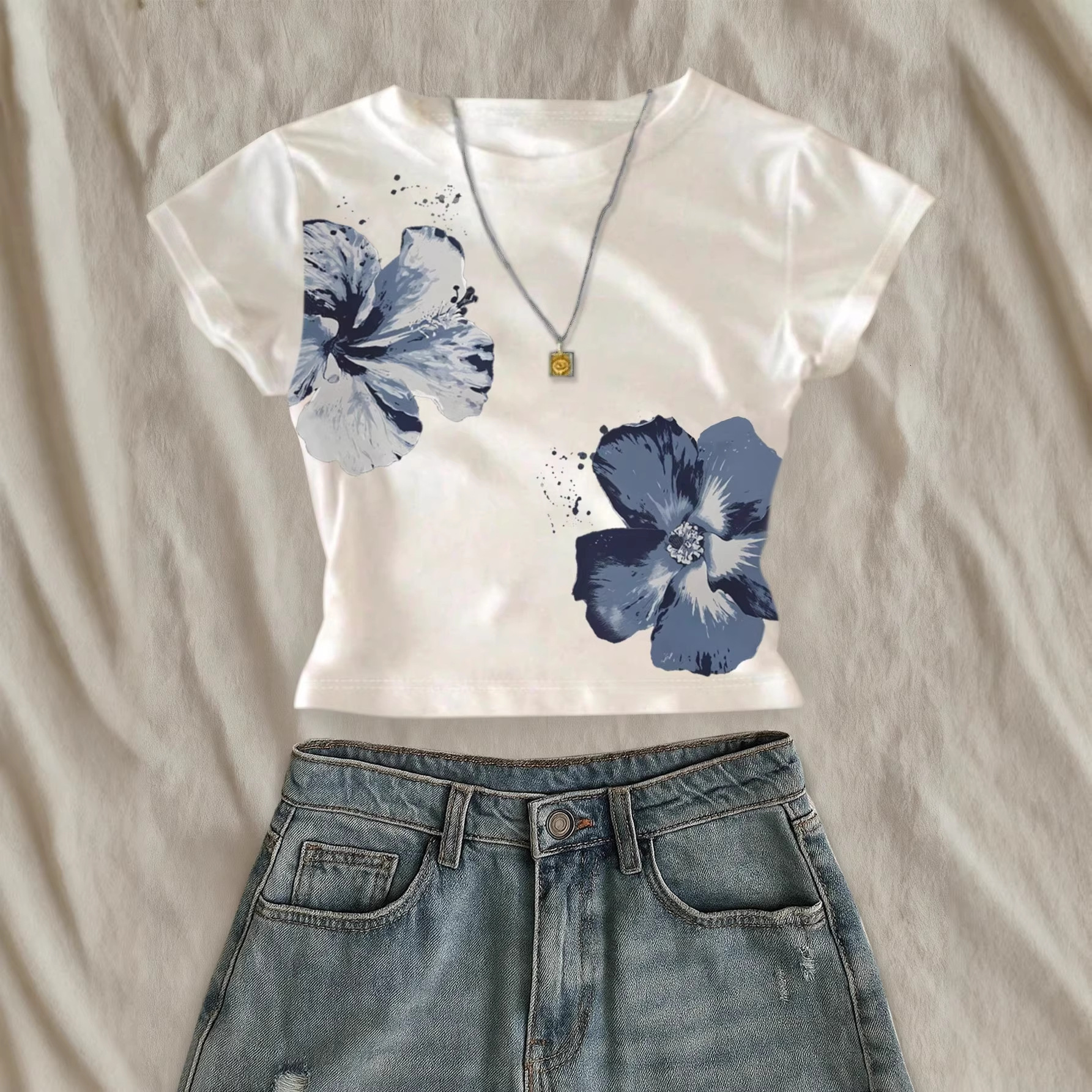 Women's Elegant Vacation-style Blue Floral Designer Polo Hoodie Designer T-shirt Print Slim-fit Short T-shirt
