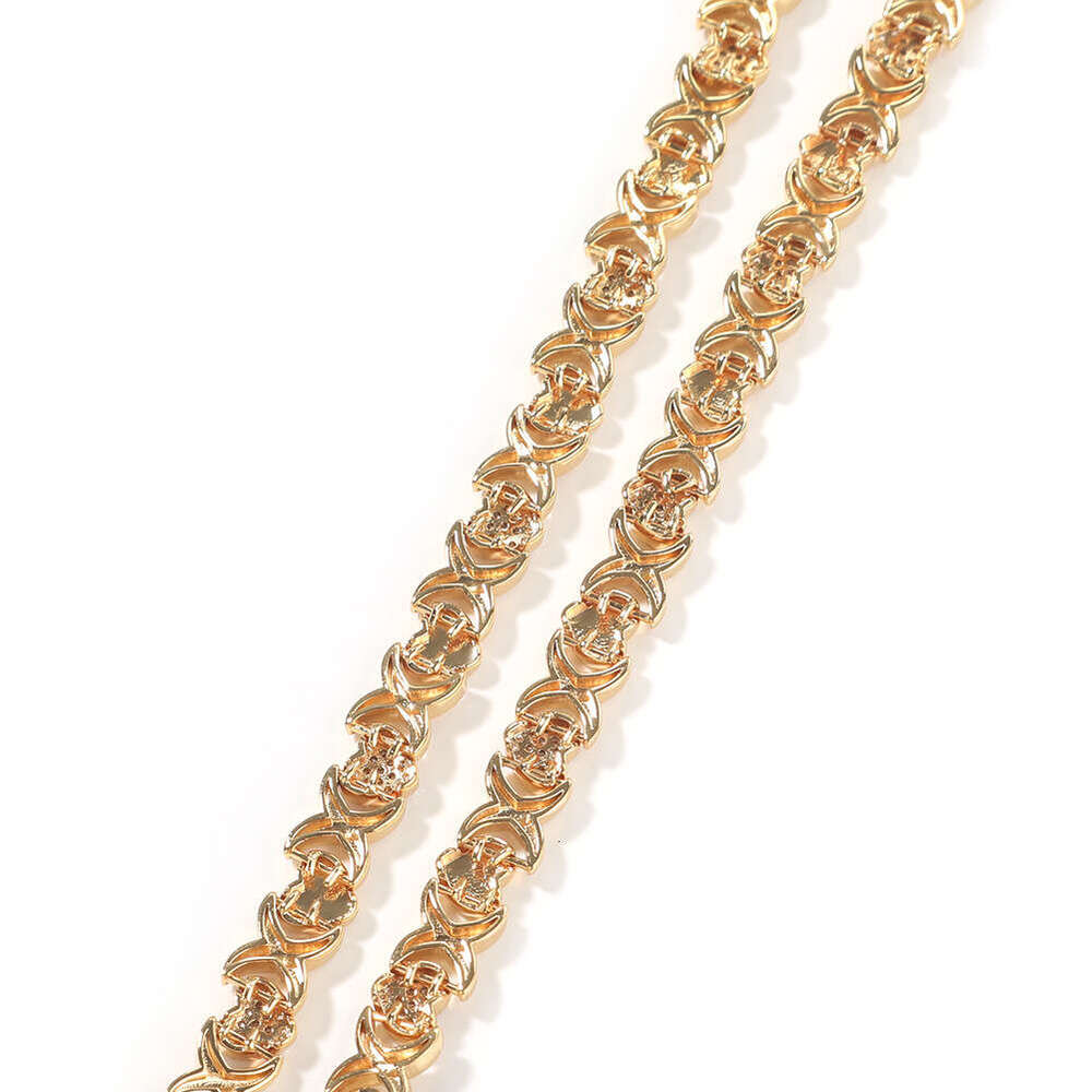 Fashion New Style Diamond-Encrusted XO Gold-Plated Hip-Hop Ice with VVS moissanite Necklace Light Luxury High-End Heart Infinity Collarbone Chain Jewe