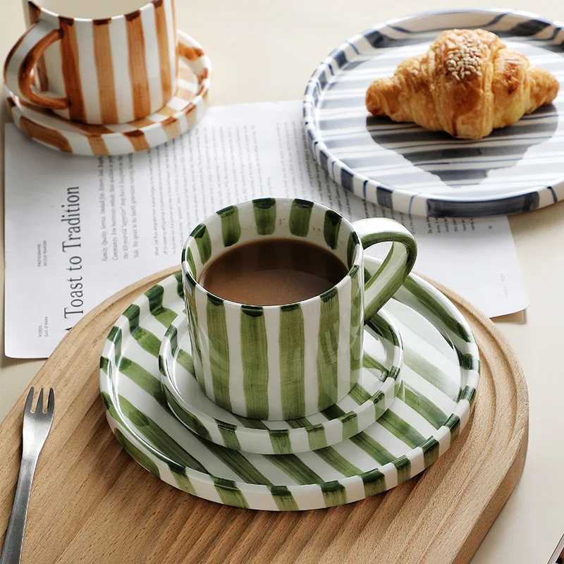 Simple Striped Ceramic Teacup Hotel Caf Porcelain Coffee Cup 280ml Office Mug Breakfast Bread Dessert Mug Gift Table Decoration H260323