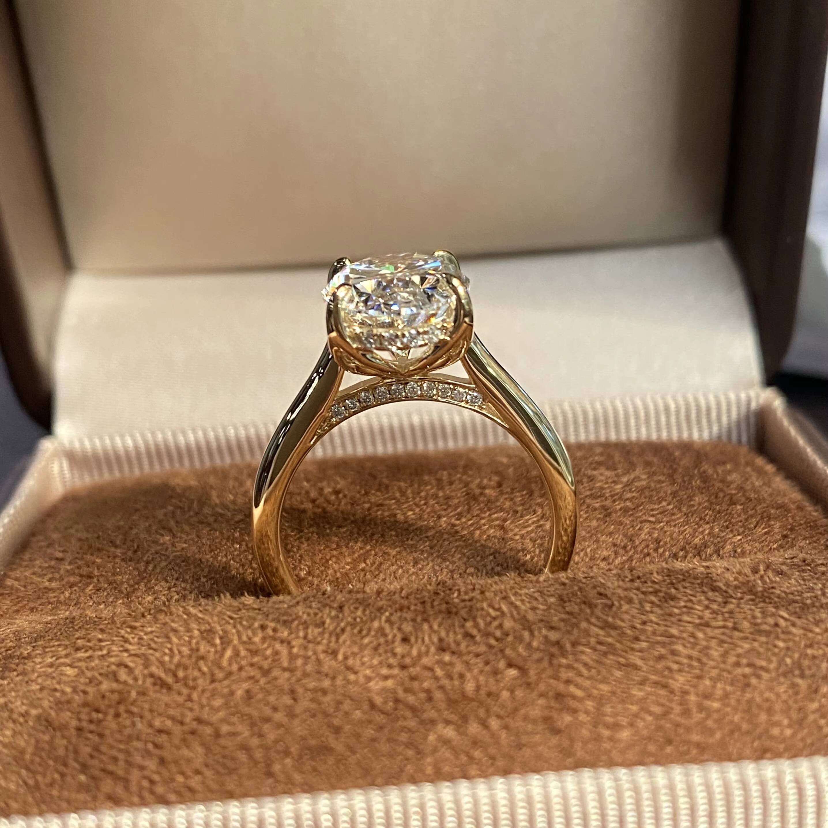 Valentines Day Pigeon Egg Solitaire Ring Oval Cut 2CT 3-5CT 18K IGI Certified CVD Lab Grown Diamond Ring for Engagement Wedding