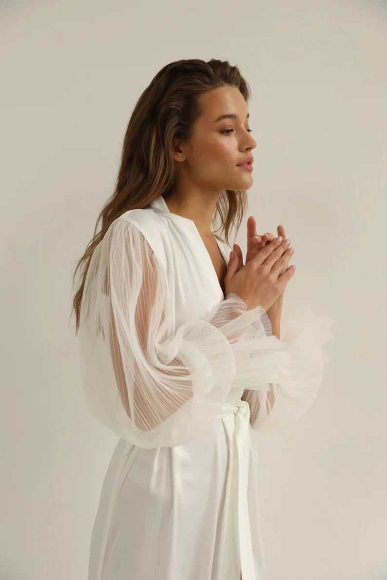 White Bridal Silk Gown With Wide Sleeves Robe Satin Boudoir Wedding Dress Floor-Length Robe Womens Gown Satin Silk Party Dress C260323