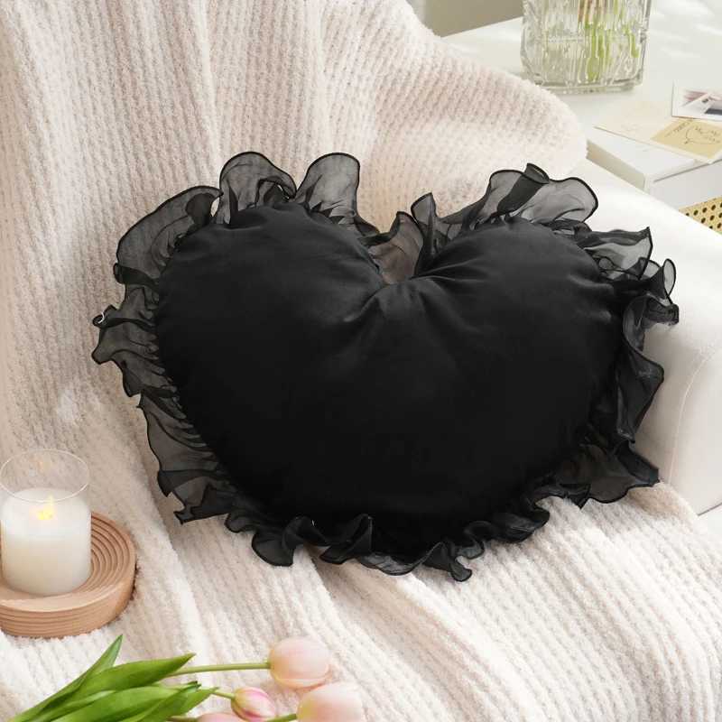 New Ruffled Love Pillowcase Heart-shaped Sofa Bed Waist Cushion Cover Cute Home Kidss Room Wedding Valentines Day Decoration H260323