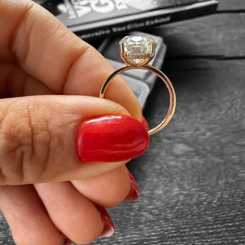 IGI Certified 4 CT F Color VS2 Lab Grown Oval Brilliant cut Diamond Engagement Ring