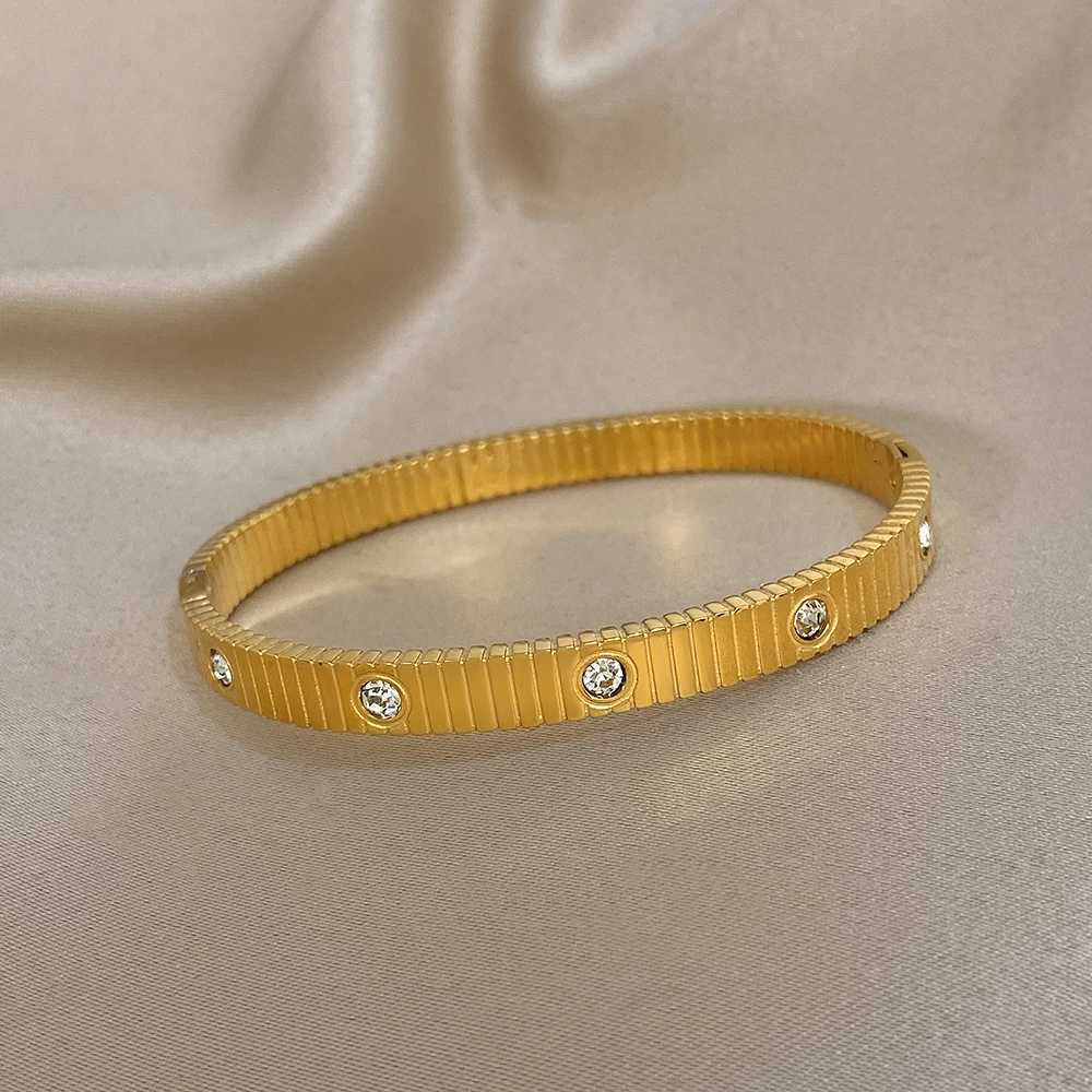 Minimalist Stainless Steel Striped Round Women Luxury Zircon Geometry Cuff Spring Bangle Waterproof Jewelry Gift New H260323 - view 6