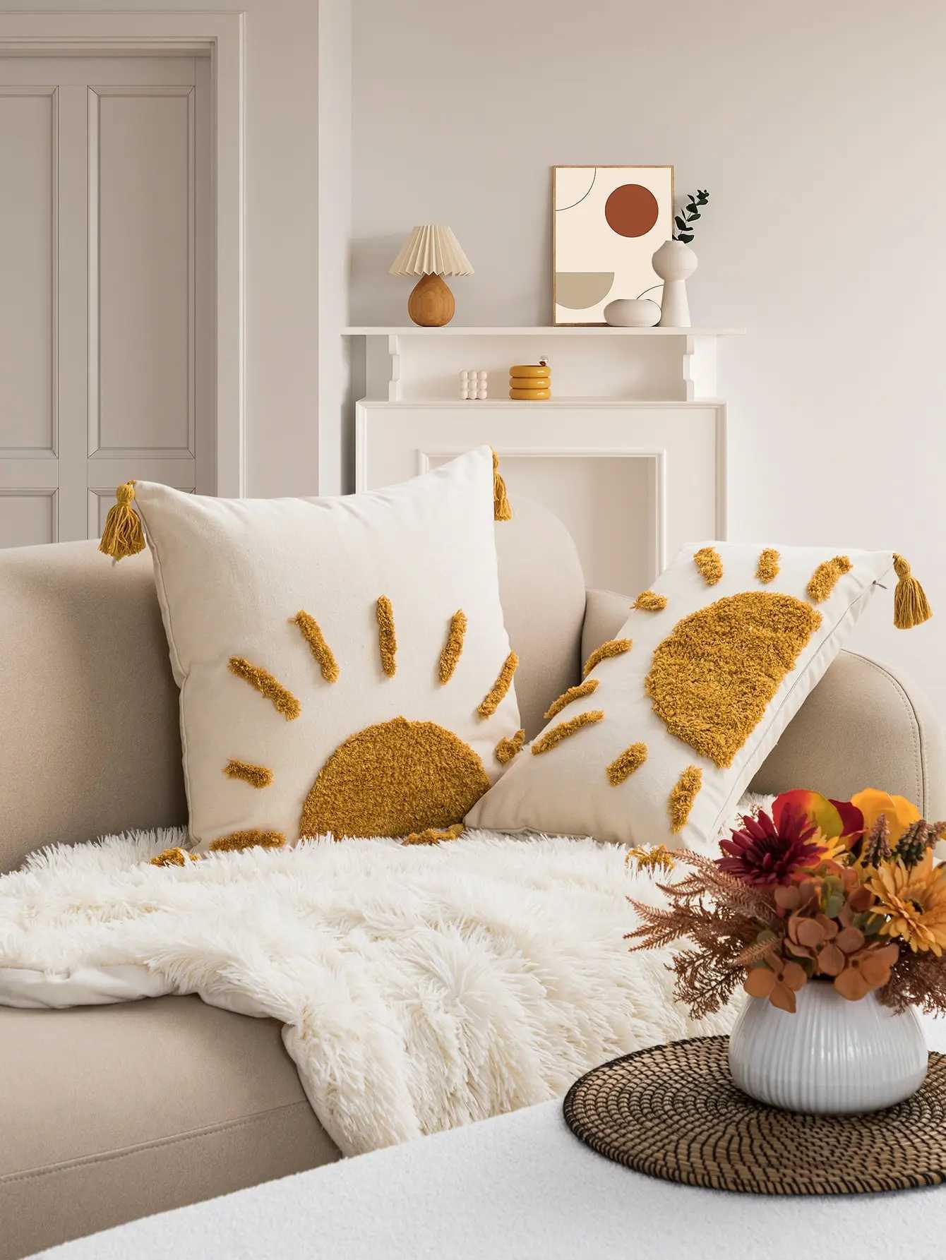 A yellow sun pattern pillowcase cover made of Bohemian cotton sail fabric with tufting technology for sofas bedroomsbed H260323