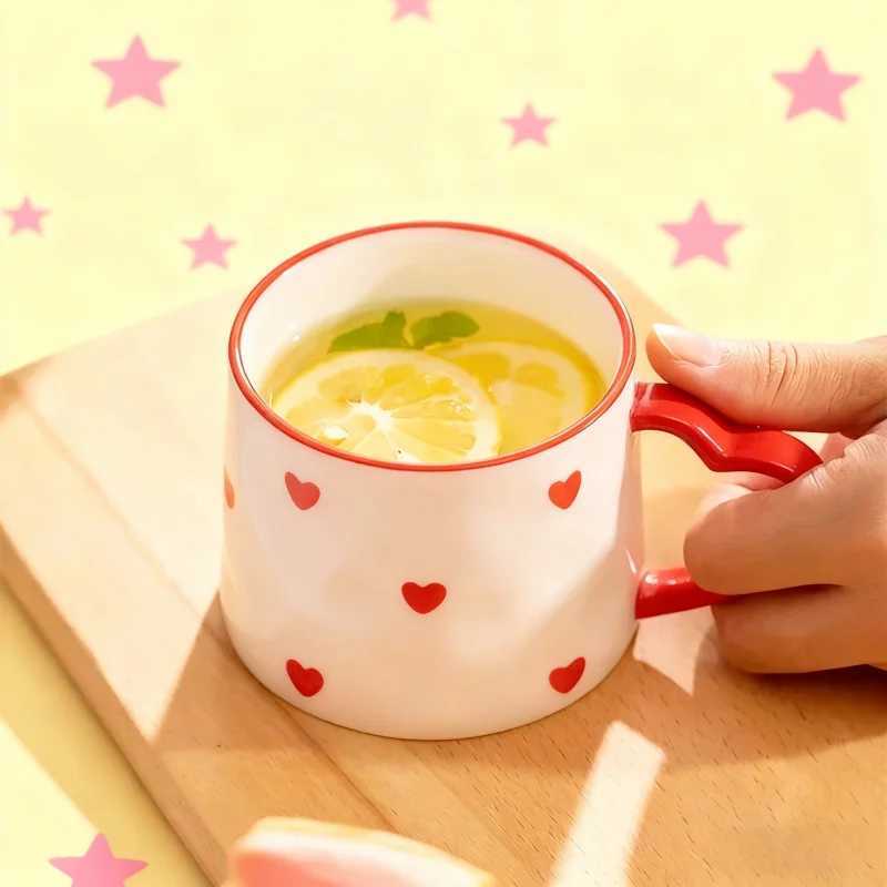 Ceramic Mug Creative Cute Hand-Painted Love Heart Coffee Cup Milk Oatmeal Breakfast Afternoon Tea Cup Valentines Day Present D260323