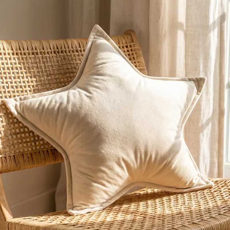 Cute Star-Print Throw Pillow 35 cm Nordic Minimalist Decor Cushion for Sofa Bedroom Nap Time Soft Plush Fill Removable H260323