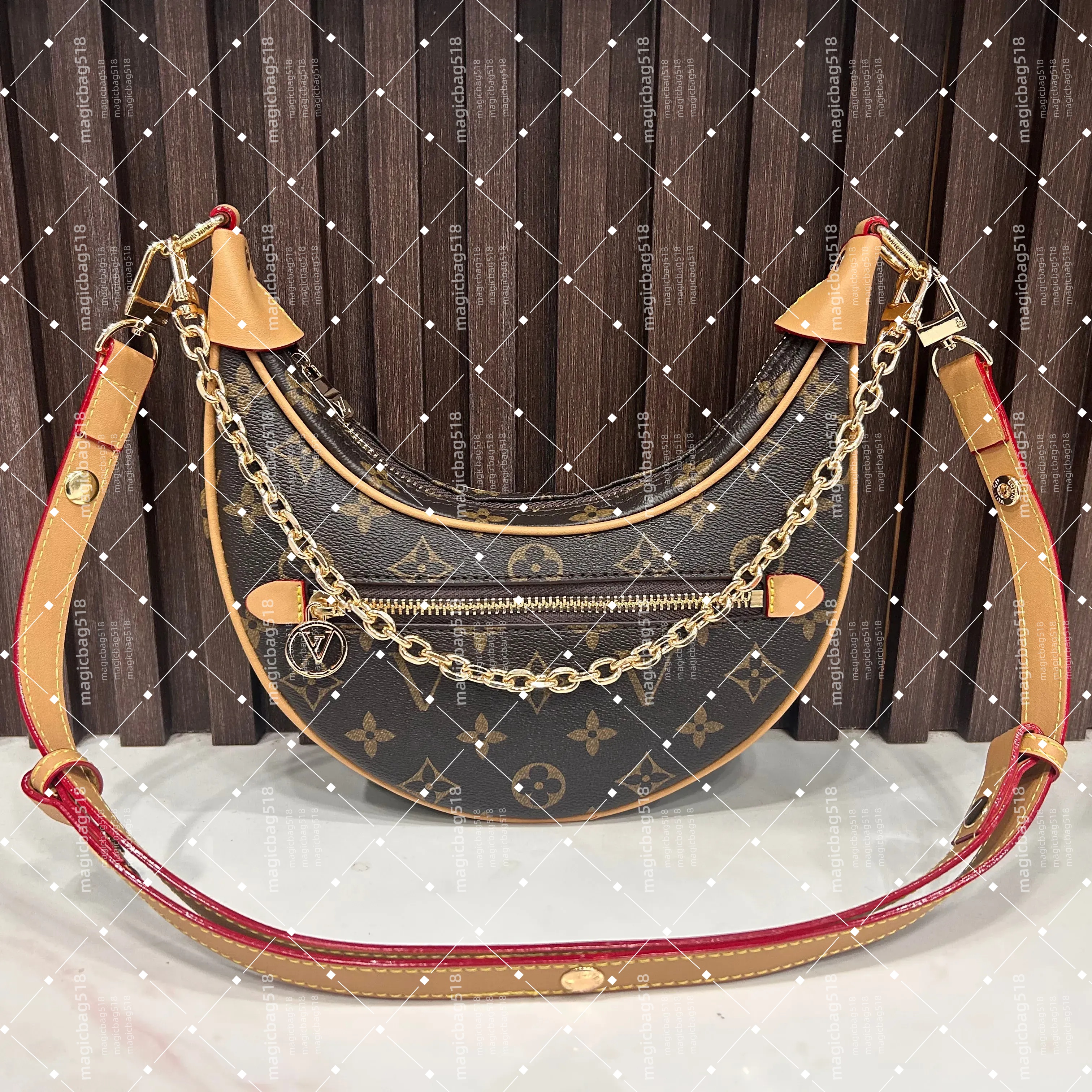 Top Luxury designer Loop bag Croissant bags shoulder hobo designer Purse M81098 Cosmetic half-moon baguette underarm Handbag crossbody Metal Chain Collection