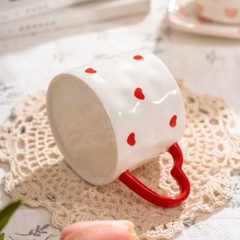 Creative Cute Girl Water Cup Small Fresh Hand-painted Pink Love Coffee Cup Saucer Underglaze Peach Heart Ceramic Cup Saucer H260323
