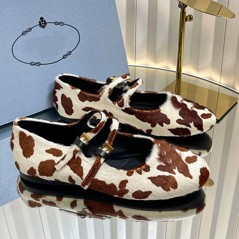 Printed leather ballerinas designer triangle slippers womens classic sandals high quality horsehair sheepskin shoes soft leather lining sandals
