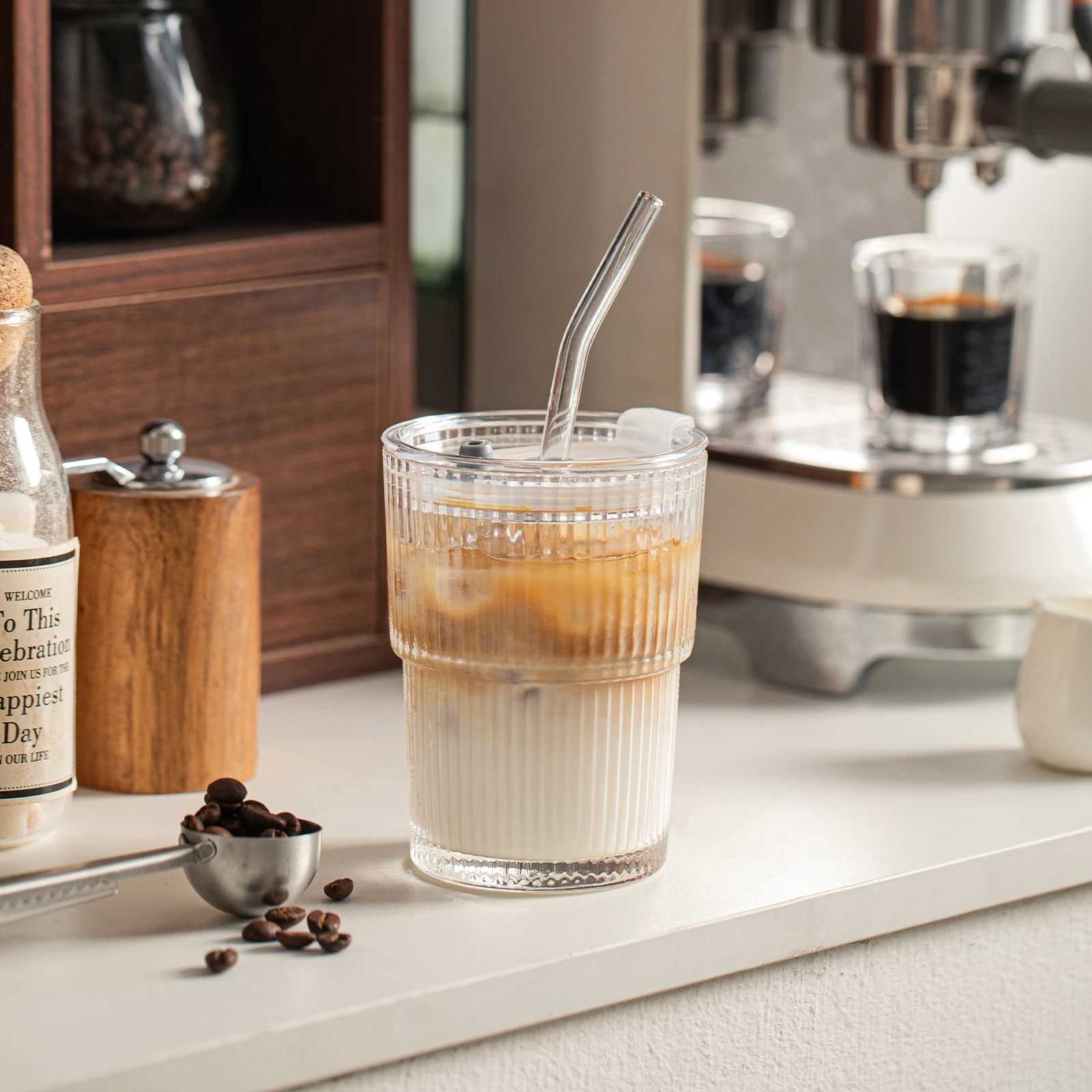 1/2PCS 450ml Stripe Glass Cup Whiskey Glass Transparent Glasses With Lid and Straw Ice Coffee Mug Juice Glass Milk BeerDrinkware D260323