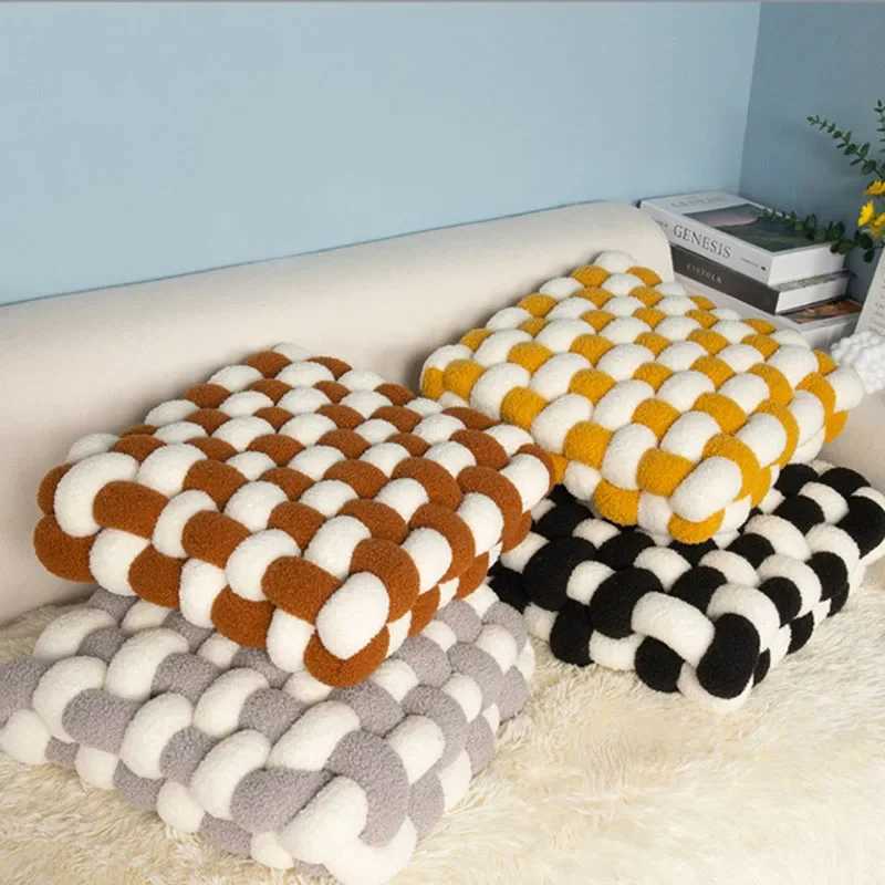 Ins High-end Living Room Home Decorative Throw Pillows Soft Pillow Lamb Fleece Back Cushion Soft Comfortable Chair Seat Cushion H260323