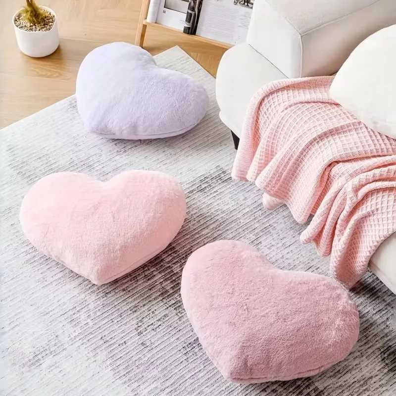 1PC 3040cm Soft Pink Heart Pillow Cute Decorative Cushion for Valentines Day Birthday Gift Indoor Office Sofa Bed Waist Support H260323