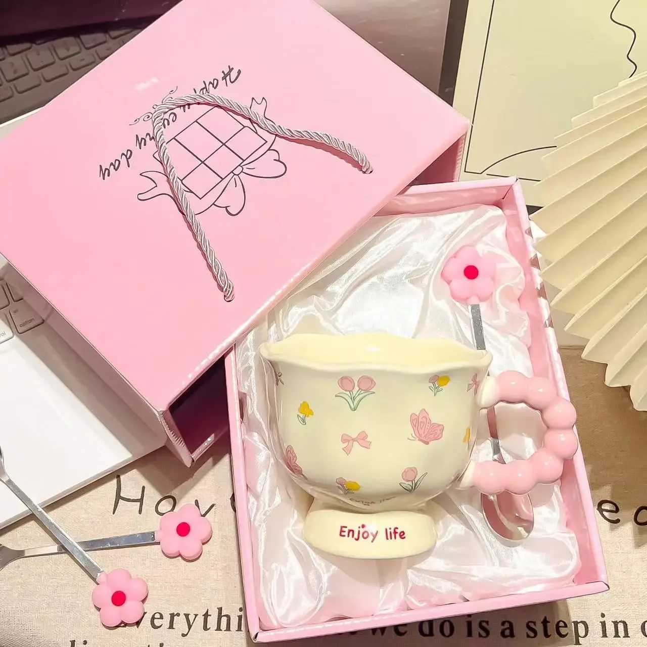 Girls Souvenir Coffee Mug Household Ceramic Cup High Quality Cup Mugs Coffee Miilk Cups Water Cup Birthday Gift Creative Flower D260323