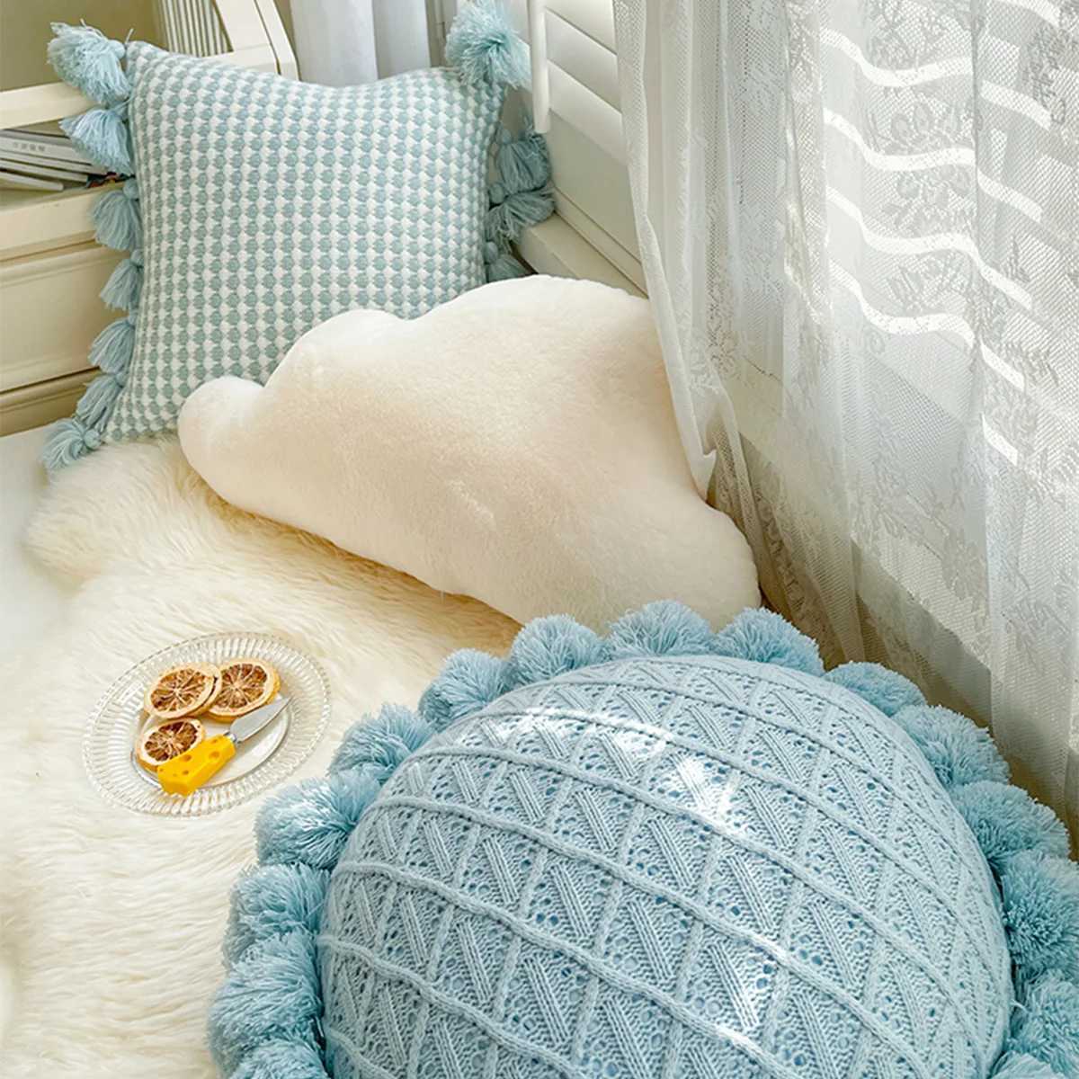 1pc Cute Cloud Pillows Clouds Shaped Throw Pillows Singular Shape Design White Cloud Throw Pillow Decorative For Living H260323