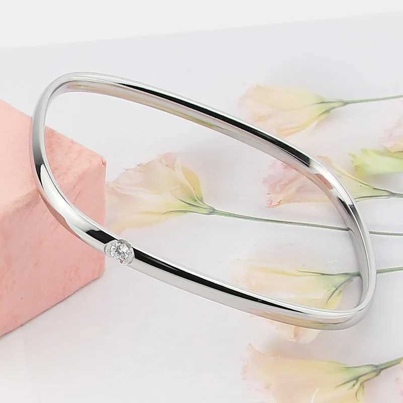 Closed Bangle Wear with a circumference less than 17cm Crystal Titanium Steel Bangle For Women Wedding Jewelry H260323 - view 4