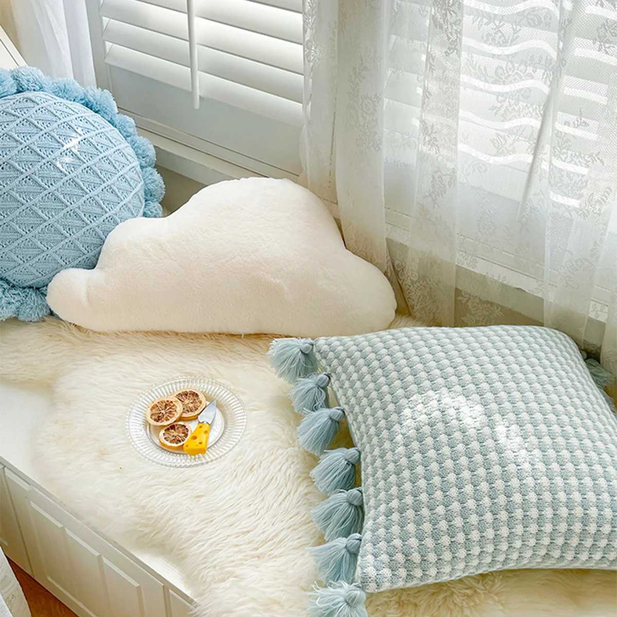 1pc Cute Cloud Pillows Clouds Shaped Throw Pillows Singular Shape Design White Cloud Throw Pillow Decorative For Living H260323