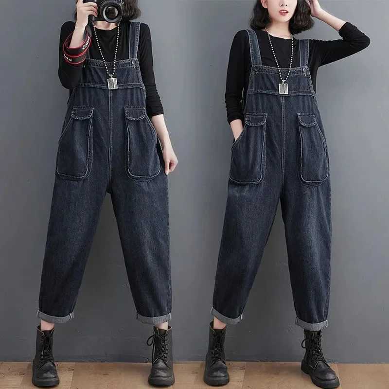 Korean version Denim Overalls Womens Autumn/winter 2025 New Solid color Large pocket Loose Straight Leg Jumpsuit Pants Female M260323