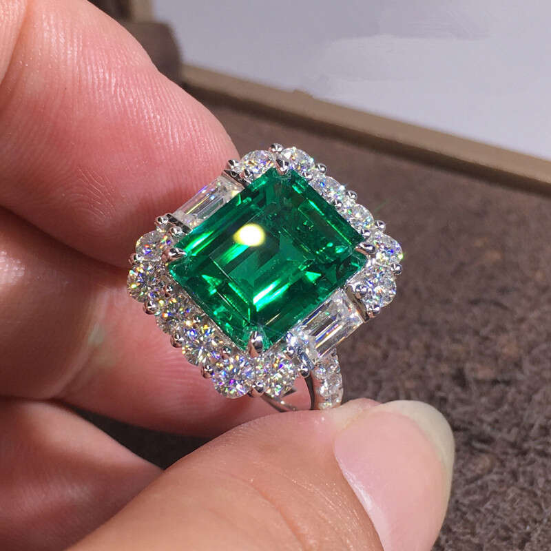 New High-End Elegant Geometric Imitation Luxury Jewelry Style Grand Design Noble Ring