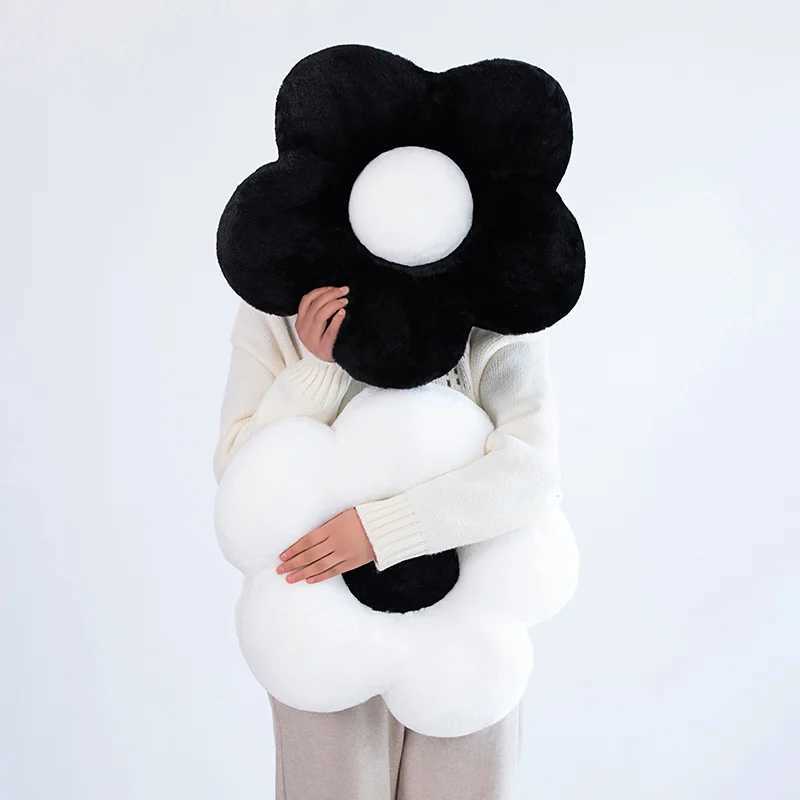 1pc Flower Shape Throw Pillow Cute Floor Mat Seat Decorative Soft Plush 3D Floral Cushion for Sofa Bed Chair Home Decor H260323