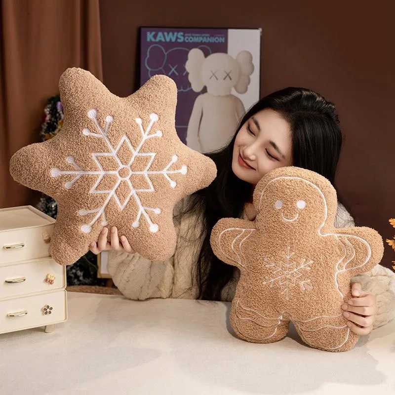 New Christmas Gingerbread Man Snowflake Snow House Cushion Decoration Sofa Living Room Bedhead Sleep Companion Gift Delivery H260323