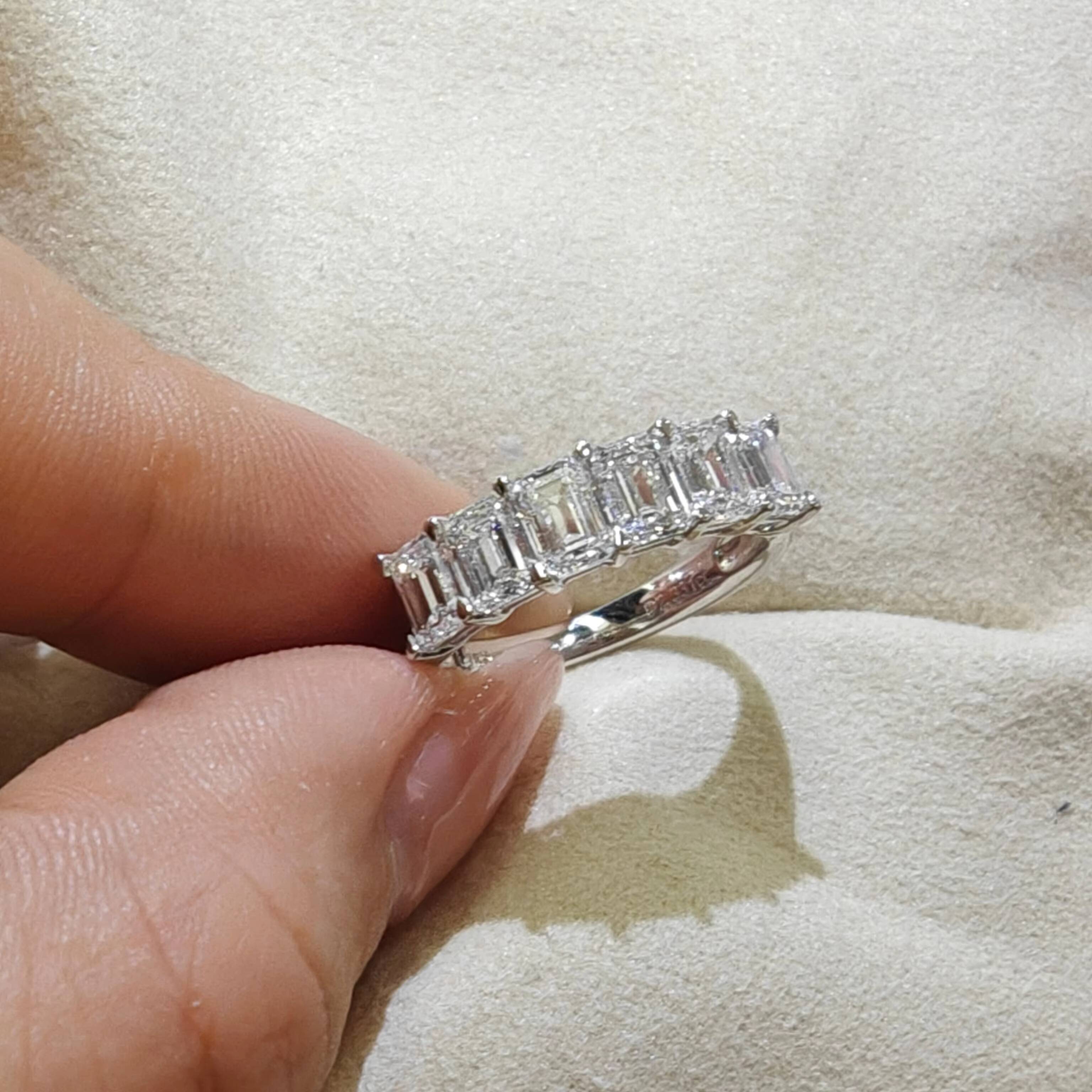 IGI GIA Certificated 233ct Lab Grown Emerald Cut Diamond Mens Ring 18K Gold Engagement Band Custom Design HPHT CVD