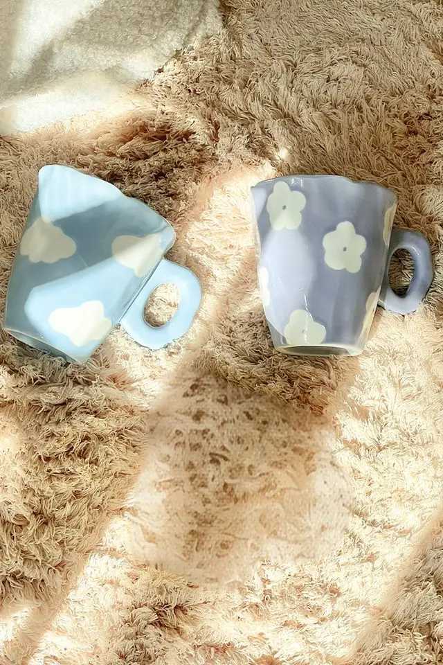 Ins style small fresh hand squeezed mug with high appearance drinking cup creative ceramic cup H260323