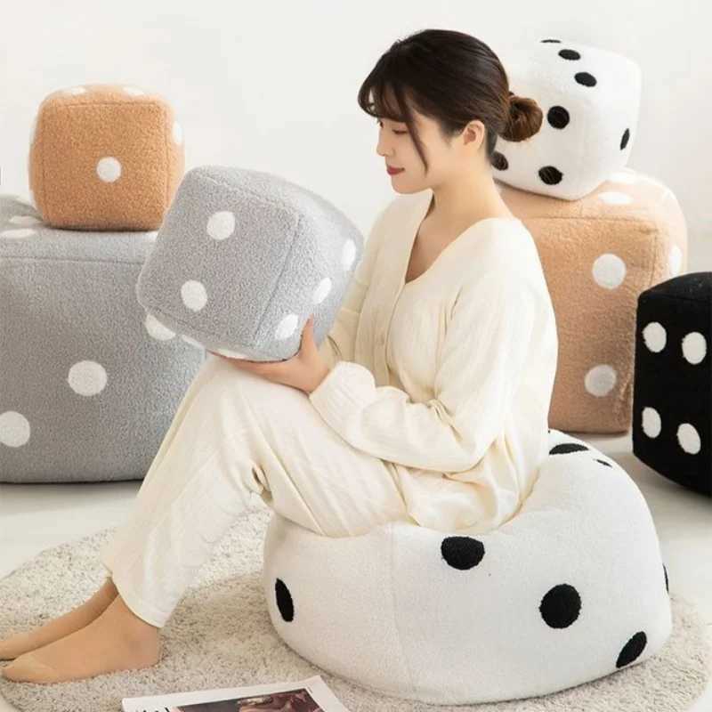 Game Dice Sitting Cushion Nordic Sofa Throw Pillow Comfortable Chair Cushion Cotton PP Stuffed Leg Pillow Living Room Decoration H260323