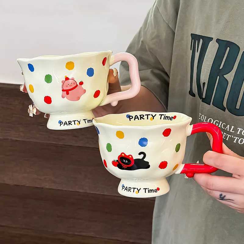 Cute Ceramic Coffee Mug for Women New Designed Breakfast Cup Office Home Use Drinking Cup with Lovely Design D260323