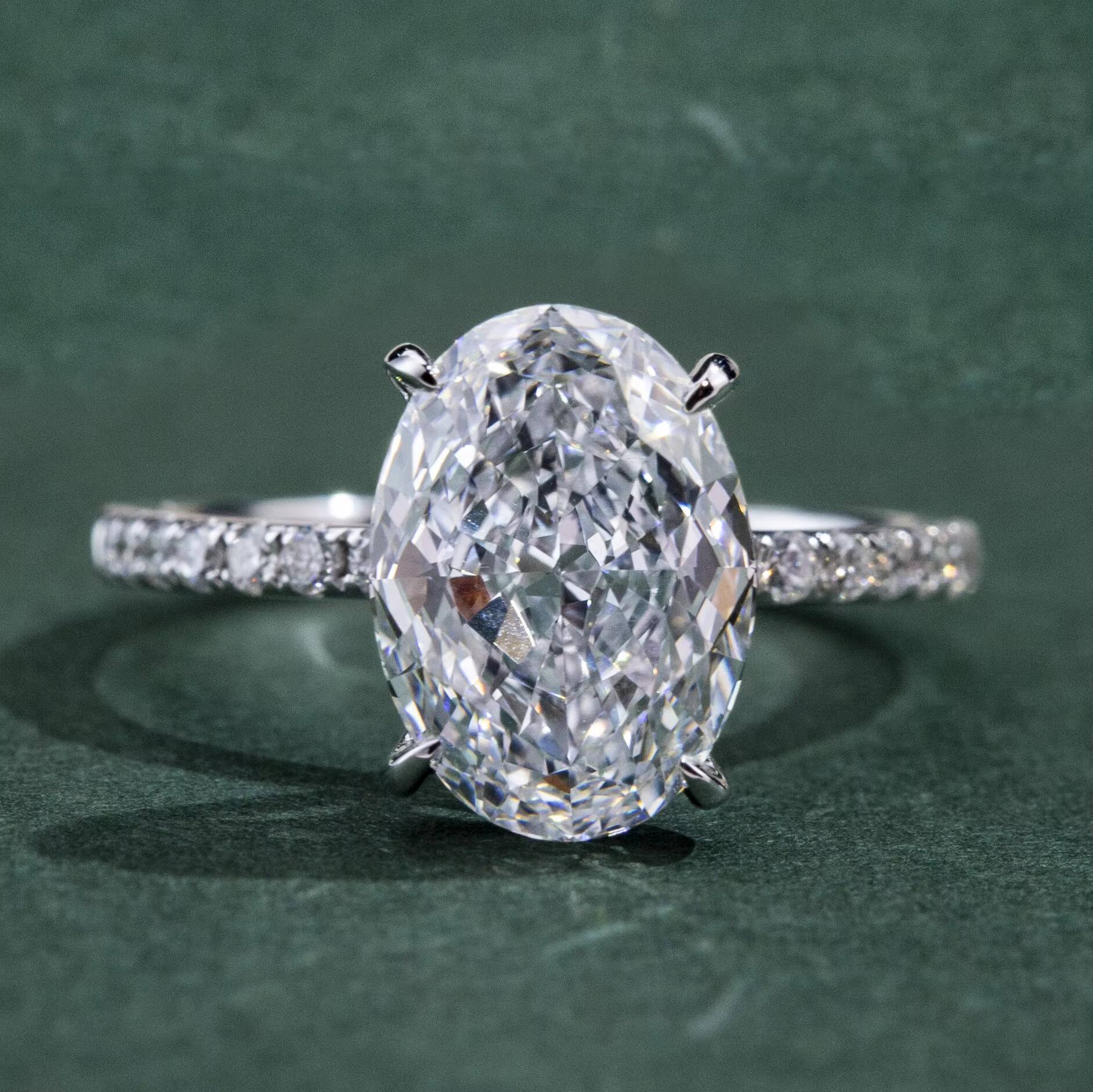 Custom Jewelry Engagement Wedding 18k White Gold Oval 1CT 15CT 2CT 3CT IGI Lab Grown Diamond Ring