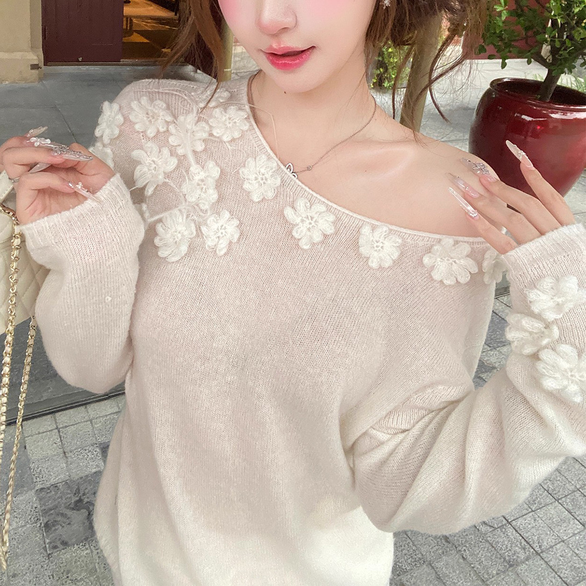Wool And Mohair Knit Sweater For Women Autumn Polo And Winter With Three-dimensional Crochet Patterns Loose-fitting Designer T-shirt White Designer Hoodie