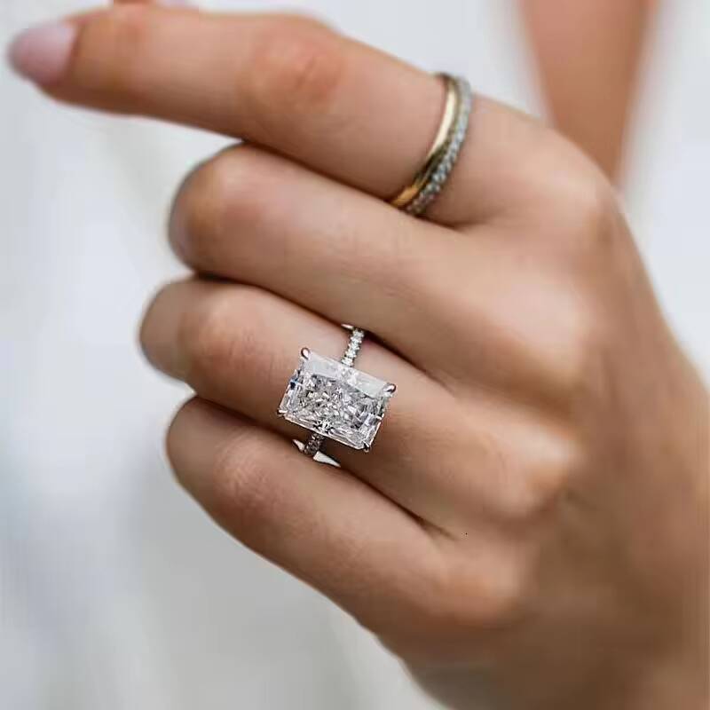 MaiYi Radiant Cut Lab Grown 1-5 Ct Diamond Ring 14K/18K Gold 4 Prong Pave IGI Certified D-G Color VVS1-VS2 Diamond Rings