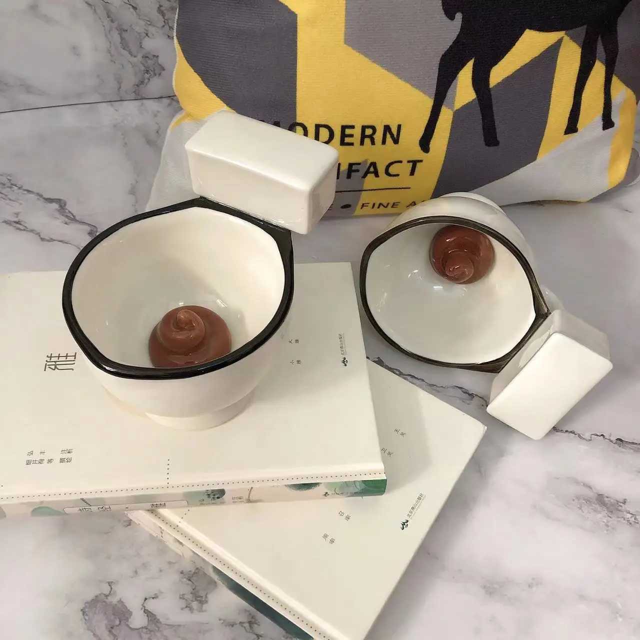 300ml Creative and Quirky Ceramic Cup Novel and Interesting Gift Toilet Ceramic Cup with Handle Coffee Tea Milk Ice Cream Cup D260323