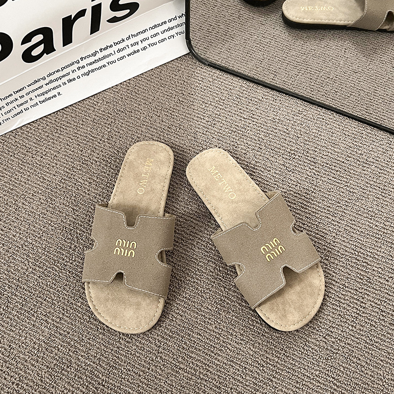 2026 Hot Free Shipping Summer Outdoor Versatile Retro Designer Slippers Fashion Casual Ventilate Beach Shoes for Women