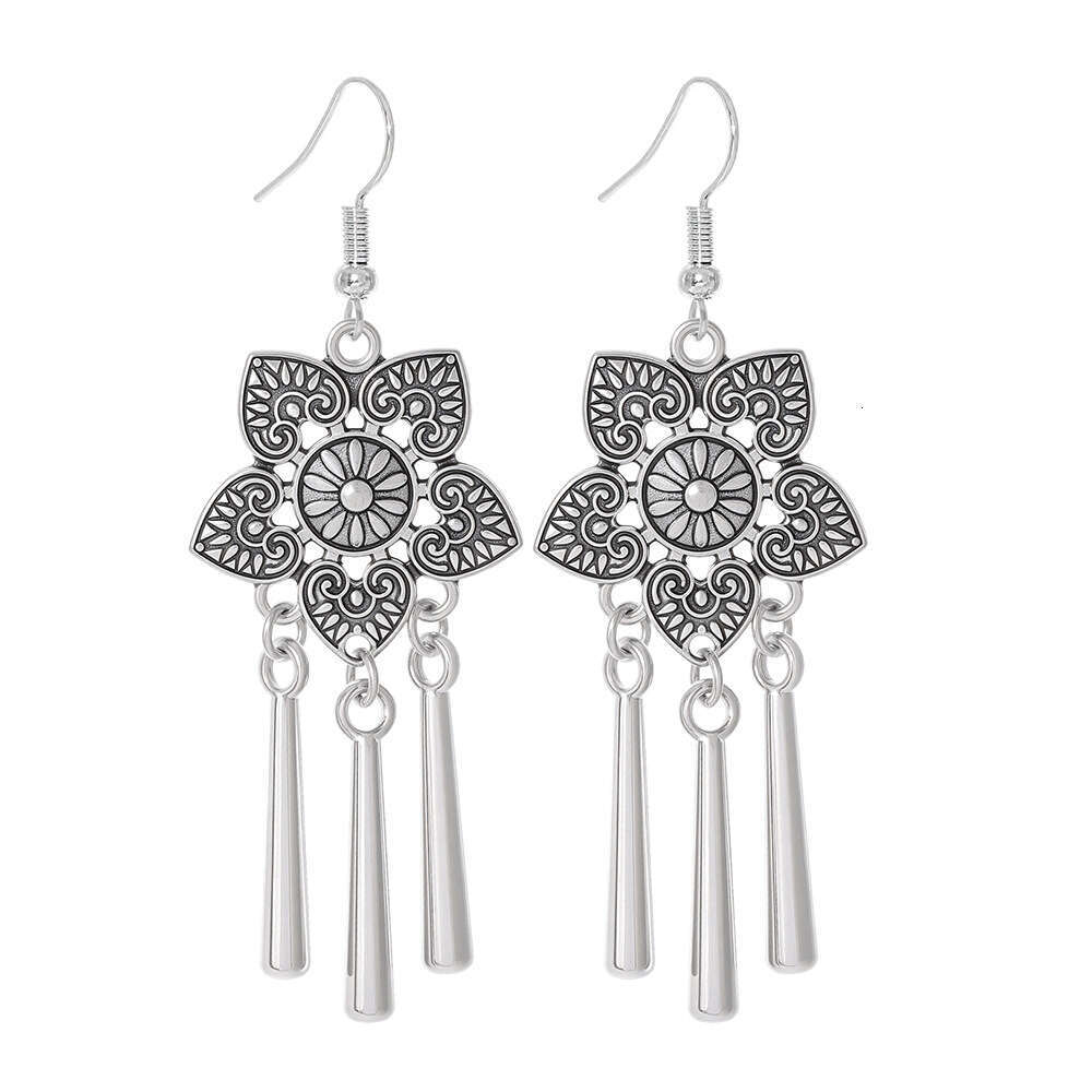 New accessories: floral Miao Bohemian alloy earrings, ethnic style popular earrings wholesale