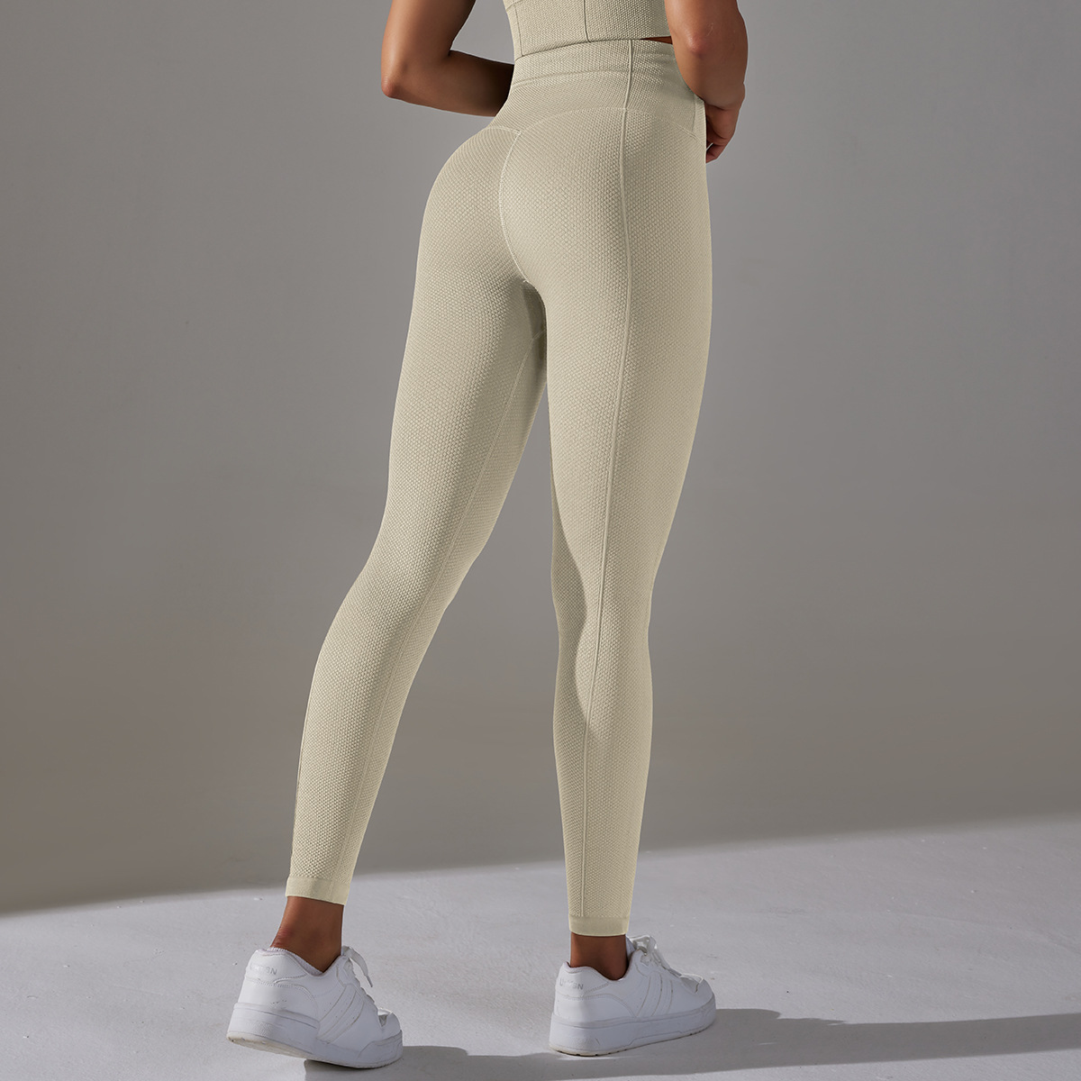 Seamless Knit Polka Dot Jacquard High-Waisted Butt-Lifting Leggings Running and Fitness Set for Women - view 8
