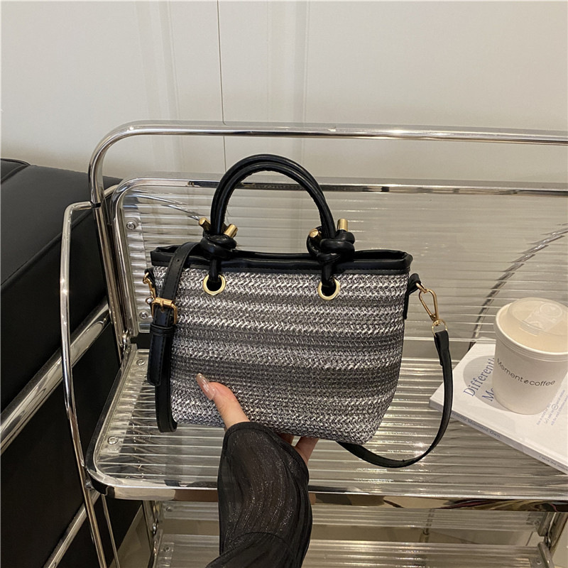 Summer Foreign Style Handbag Handbag Color Simple Underarm Bag Fashion Small Tote Cross-Body Bag 2026s hot