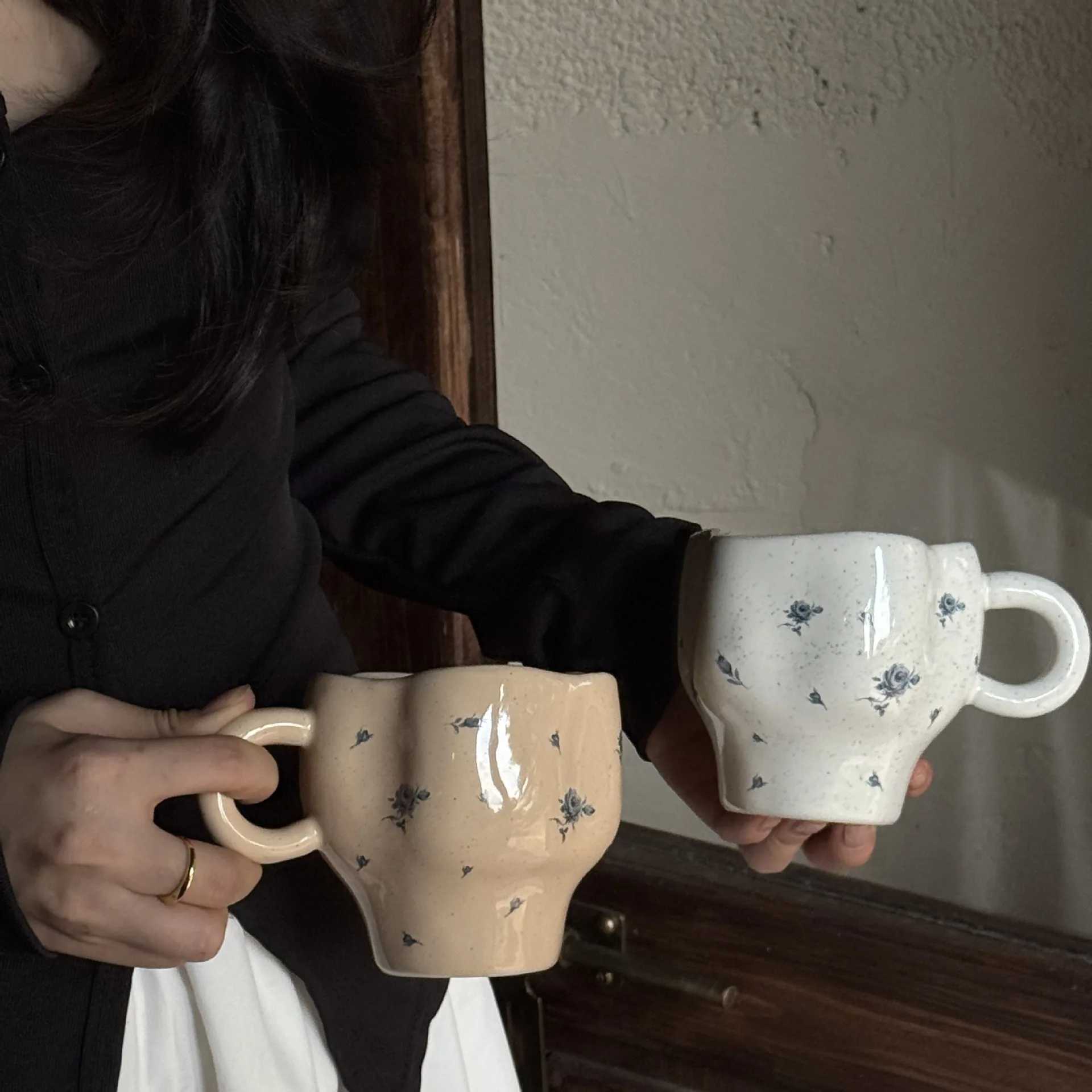 Original handmade blue rose cup ceramic high-value mug H260323