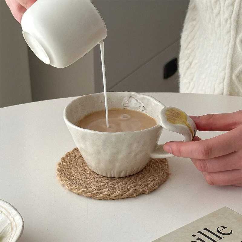 Hand Pinched Ceramic Mug Hand Painted Underglaze Bird Flower Vintage Design for Coffee Latte Milk High Aesthetic Gift H260323