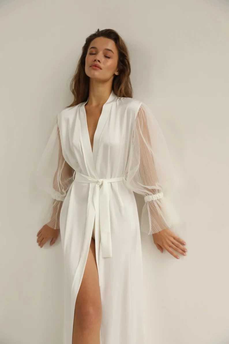 White Bridal Silk Gown With Wide Sleeves Robe Satin Boudoir Wedding Dress Floor-Length Robe Womens Gown Satin Silk Party Dress C260323